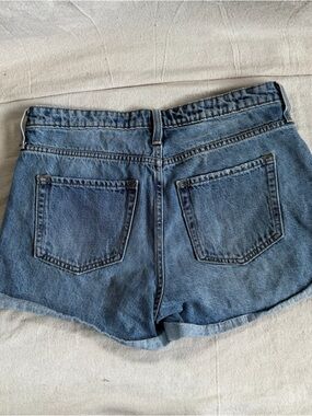 Gap Vintage Cut Off Denim Shorts Indigo Wash Size 8/29 90s Revival 100% Cotton